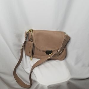 Steve Madden taupe messanger crossbody